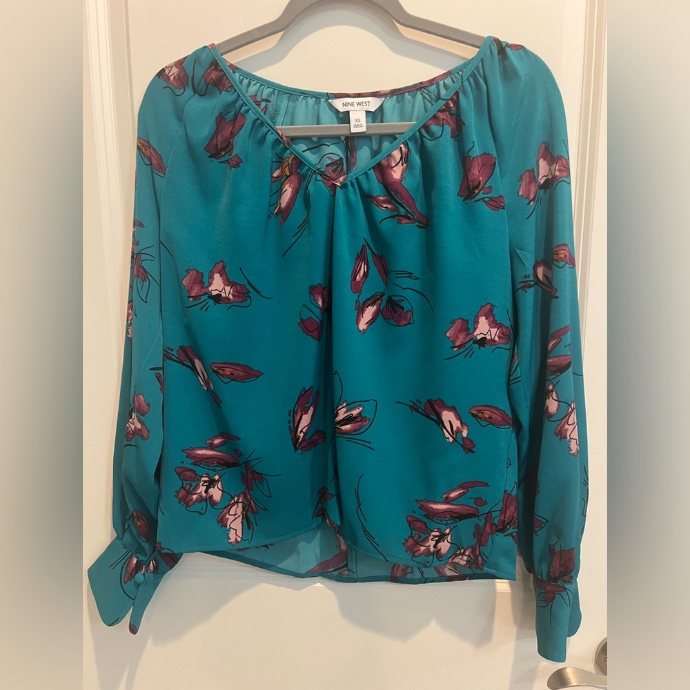 Nine West long sleeve Blouse XS